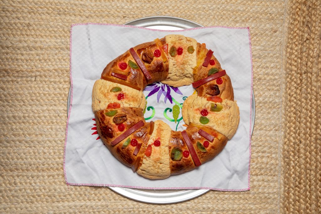 This rosca de reyes of Mexico--also eaten on January 6--has many similarities to the Louisiana king cake and the gâteau des rois of southern France. Each cake, for example, translates to "cake of kings."